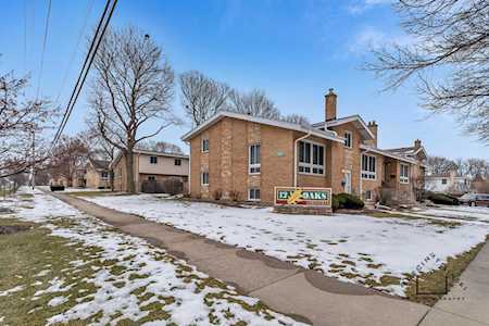 1525 N Arlington Heights Rd #C Arlington Heights, IL 60004