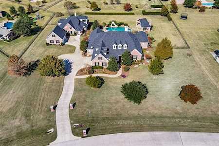 611 Saddlebrook Drive Lucas, TX 75002