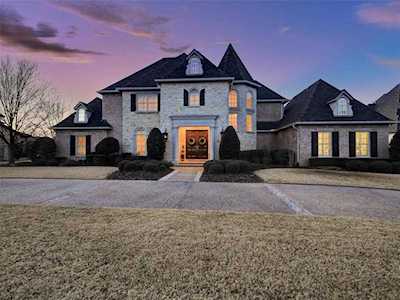1712 Live Oak Lane Southlake, TX 76092