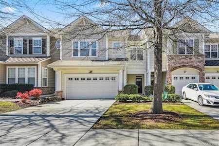 5946 Pale Moss Ln Charlotte, NC 28269