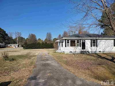 208 Pace Street Smithfield, NC 27577