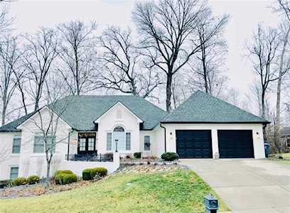 3271 Highpoint Ct Greenwood, IN 46143