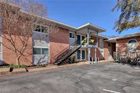 2208 Enfield RD #107 Austin, TX 78703