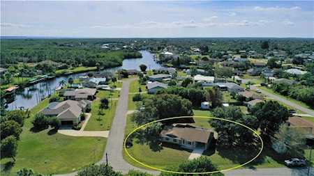 19343 Lauzon Ave Port Charlotte, FL 33948