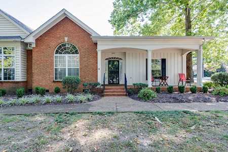 5600 Oakes Dr Brentwood, TN 37027