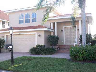 4520 Murcia Blvd #15 Sarasota, FL 34238