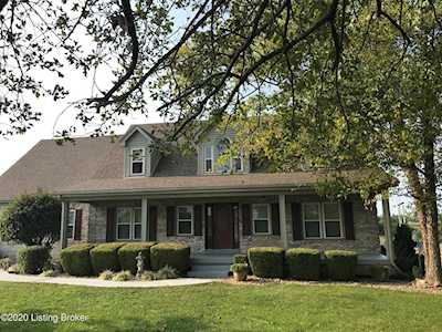2107 Clarke Pointe Dr Crestwood, KY 40014