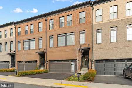 42308 Porter Ridge Terrace Ashburn, VA 20148