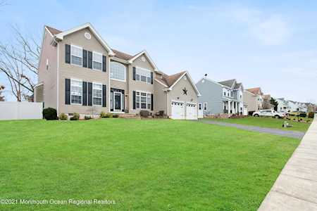 33 Watts Ave Barnegat, NJ 08005
