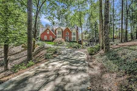 10565 Haynes Forest Dr Alpharetta, GA 30022