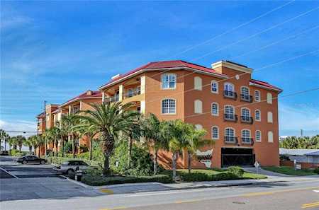 2200 Gulf Blvd #402 Indian Rocks Beach, FL 33785