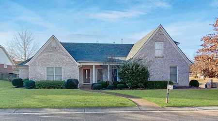 9751 Leeward Slopes Dr Lakeland, TN 38002