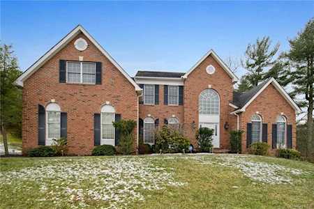 2 Austin Drive Mount Kisco, NY 10549