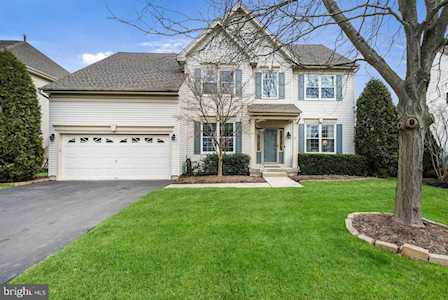 2351 Oxfordshire Rd Furlong, PA 18925