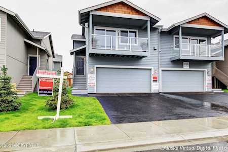 287 Shageluk Street Anchorage, AK 99504