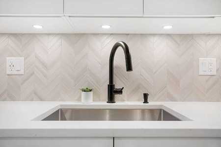 8 Winthrop Street #102 Boston, MA 02128