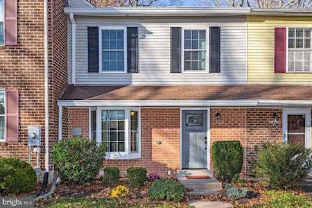 6422 Blarney Stone Ct Springfield, VA 22152