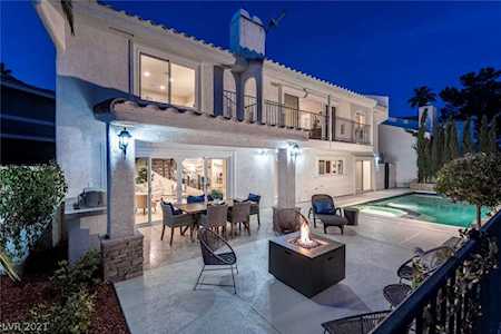 2839 Queens Courtyard Dr Las Vegas, NV 89109