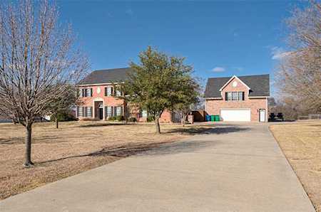 309 Whites Hill Road Van Alstyne, TX 75495