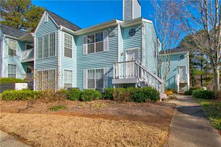 909 Glenleaf Dr Peachtree Corners, GA 30092
