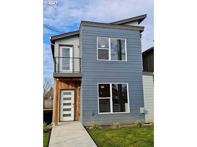 2883 SE Brookwood Ave Hillsboro, OR 97123