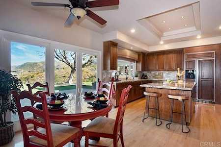 13530 Old Winery Road Poway, CA 92064