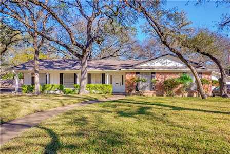 4121 Honeycomb Rock CIR Austin, TX 78731