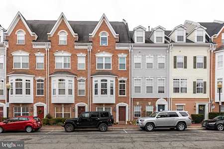 5125 Gardner Dr Alexandria, VA 22304
