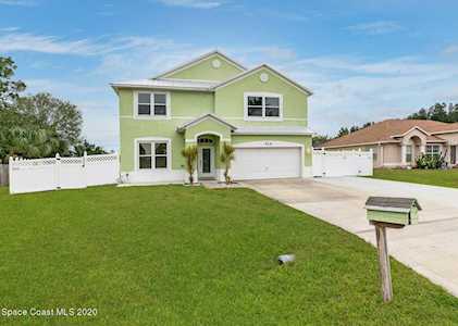 414 NW Chamberlin Avenue Palm Bay, FL 32907