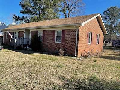 396 Pagan Rd Smithfield, VA 23430