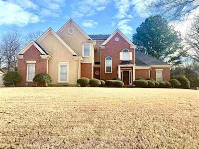 1810 Wood Oak Dr Memphis, TN 38016