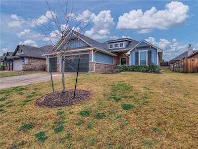 1301 N Storybrook Terrace Mustang, OK 73064