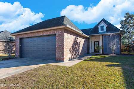 208 Red Cedar Lane Youngsville, LA 70592