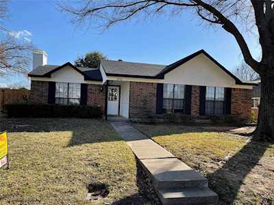 858 Mulberry Lewisville, TX 75067