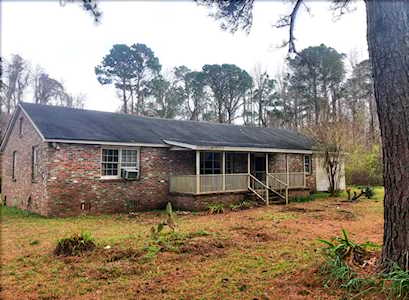 6125 Maybank Hwy Wadmalaw Island, SC 29487