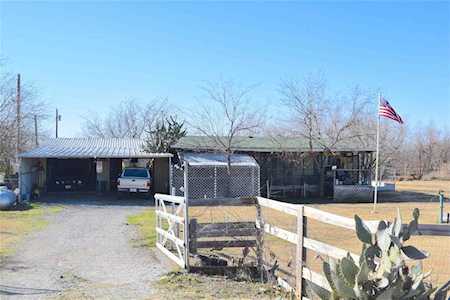 18756 Doubletree Drive Justin, TX 76247