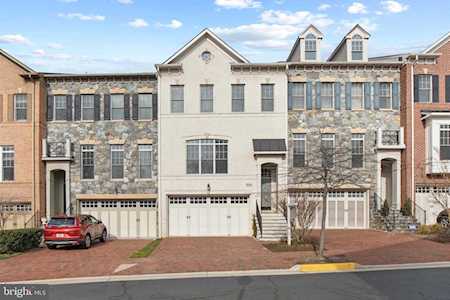 6760 Darrells Grant Place Falls Church, VA 22043