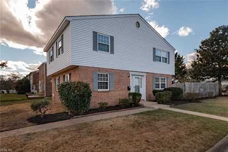 747 Biltmore Dr Virginia Beach, VA 23454