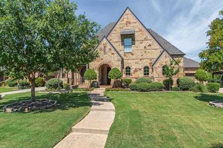 8921 Charles Street Lantana, TX 76226