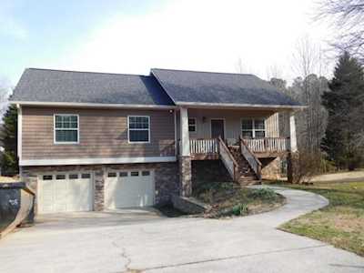 4893 Will Ben St NW Acworth, GA 30101
