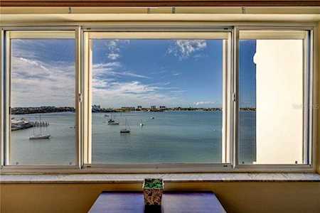 4525 Cove CIRCLE #804 St Petersburg, FL 33708