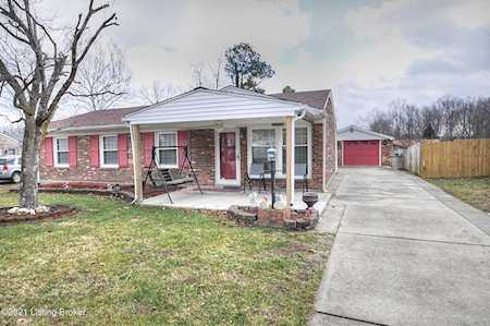 2604 Patio Ct Louisville, KY 40214