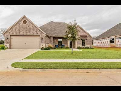 2041 Clive Drive Granbury, TX 76048