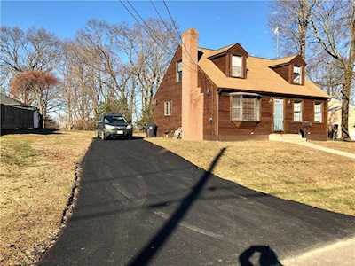85 Delway Rd East Providence, RI 02914