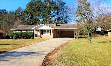 4021 Buck Rd Powder Springs, GA 30127