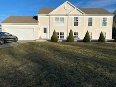 81 Nathan Ln Plymouth, MA 02360