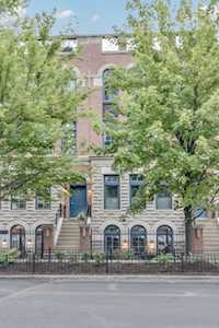 359 W Superior St #B Chicago, IL 60654