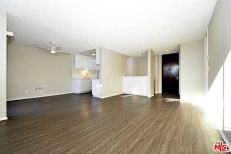 6050 Canterbury Drive #F-121 Culver City, CA 90230