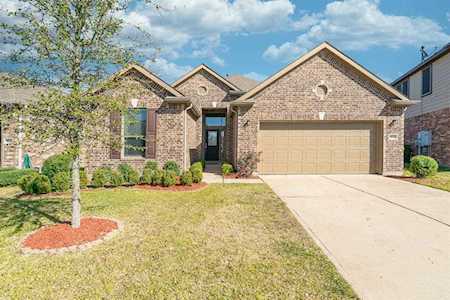 1620 Cintola Ln League City, TX 77573