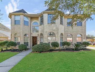153 Cypress Pointe Dr League City, TX 77573